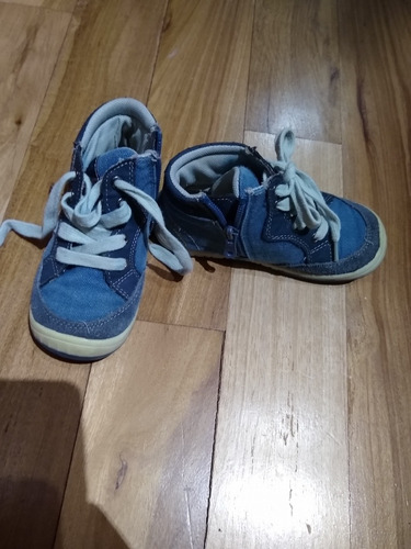 Zapatillas Jeans. T. 25. Niño