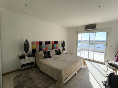 Venta Casa A La Laguna Area 7 San Sebastian