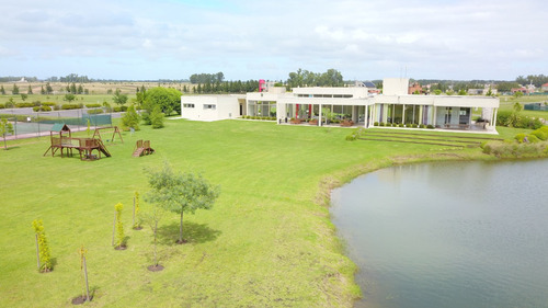 Terreno/lote Con Fondo A La Laguna En Venta Barrio Horizontes Al Sur Canning