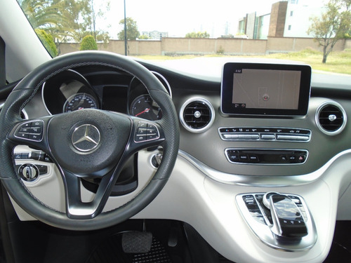 Imagen 10 de 14 de Mercedes Clase V 2016