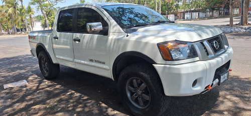 Nissan Titan 5.6l Cab Pro-4x V8 4x4 At