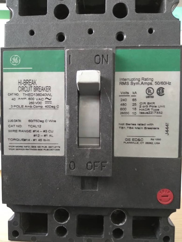Breaker Industrial Thed 3 Polos 40 Amperios G. E.