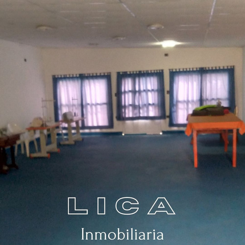 Imagen 4 de 18 de Casa Con Amplio Salón Ubicada En Calle J. Márquez 345 De La Ciudad De San Lorenzo