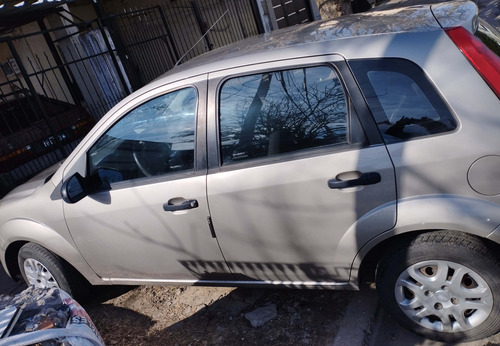 Ford Fiesta 1.6 Ambiente Mp3