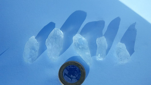 Imagem 1 de 7 de Cristal Cinco Pedras Ponta De Cristal Natural De 2 A 5 Cm