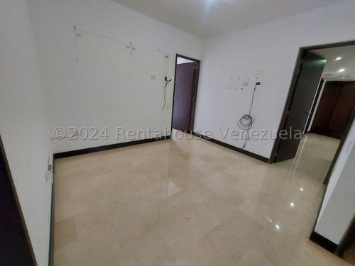 Ag. Vende Hermoso Apartamento Ubicado En Urb. Las Mesetas De Santa Rosa De Lima.