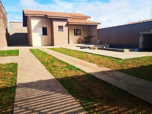 Imagem 1 de 11 de Casa Nova Recém Construída Com Piscina E Quintal Itanhaém Sp