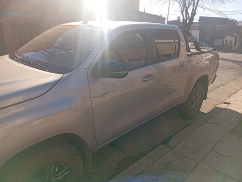 Toyota Hilux Pick-Up 2.8 Cd Sr 177cv 4x4