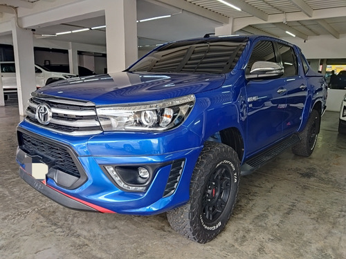Toyota  Hilux Dubai  Trd V6 4.0