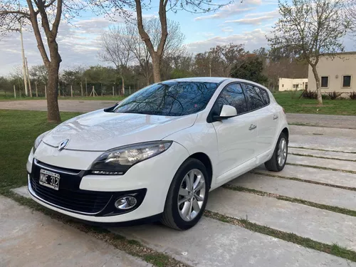 renault megane iii - luxe 2.0 • ➖➖➖➖➖➖➖➖➖➖➖ Año: 2014 Kilometraje:  90.000.-kms Precio: 8500.-u$s (Precios sujetos a modificaciones sin…