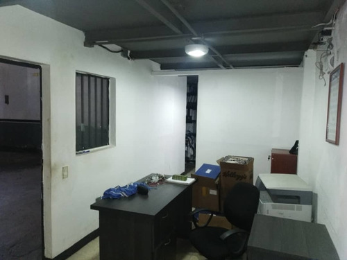 Imagen 4 de 5 de Galpon En Venta, Puerto La Cruz, Avenida Municipal
