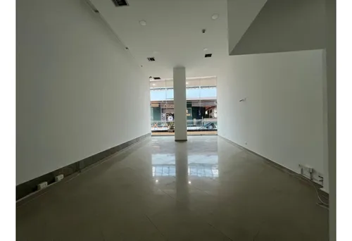 Local Comercial Medellin En Centro Comercial