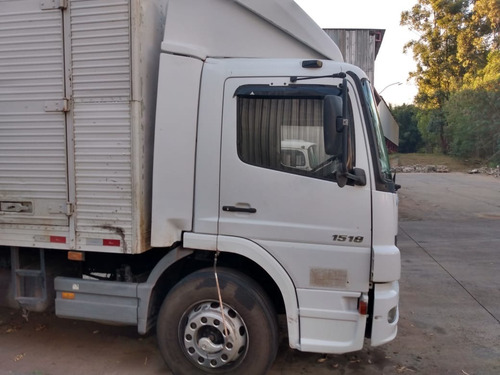Imagem 6 de 14 de Mb Atego 1518 6x2 Com Baú 8,50 Mt