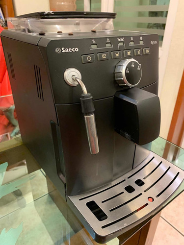 Cafetera Saeco Intuita Súper Automática (Usado)