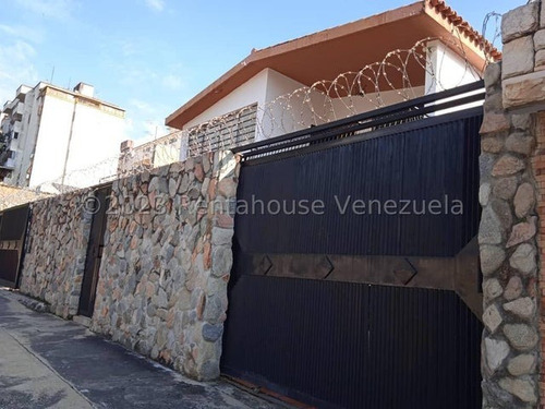 Jv Vende Hermosa Cas Duplex En Trigal Centro Valencia, Ubicada Cerca De La Fornarina