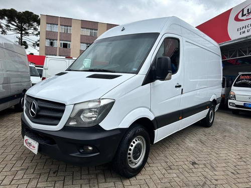 Mercedes-Benz Sprinter Van 313cdistreet F