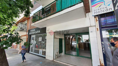 Imagen 11 de 13 de Rojas Al 400 - Caballito