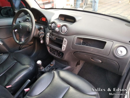 Imagem 9 de 10 de Citroën C3 1.4 Glx Flex 5p 2011