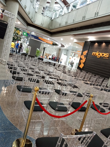Sillas Mesas Refrigerios Utensilios Sonido Servicio 24hrs