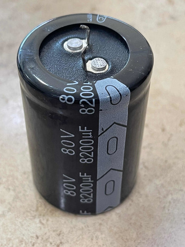 Capacitor Electrolitico 8200uf 80v 5.0x3.4cm