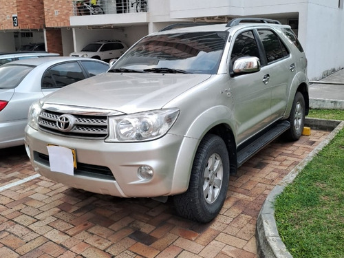 Toyota Fortuner 2.7l 4x2