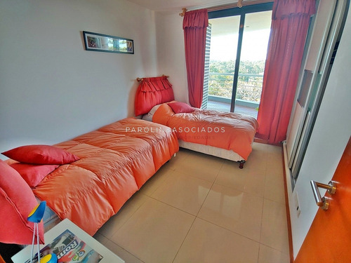 Imagen 15 de 19 de Apartamento En Torre De Categoria.