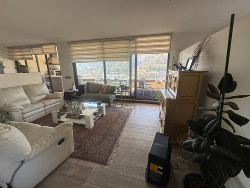Luminosa Casa En Condominio Los Litres Venta