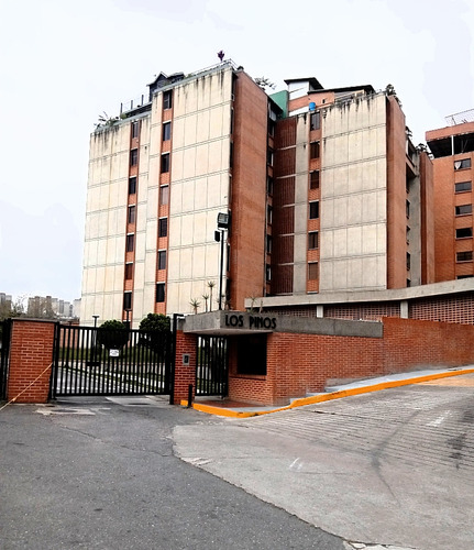 Apartamento En Venta, Urbanización Los Pinos,llano Alto. Eh