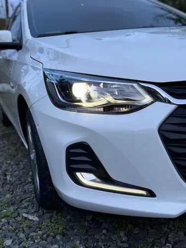 Chevrolet Onix 1.0T Premier Hatch At