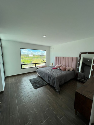 Estrena Casa En Meseta Habitat Residencial, 3 Recamaras, 3.5 Baños, Preciosa !!