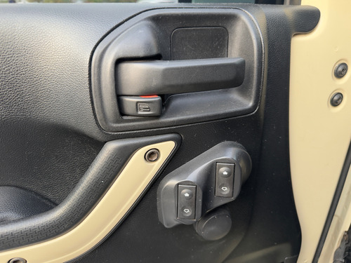 Jeep Wrangler 3.8 X 4x4 Mt
