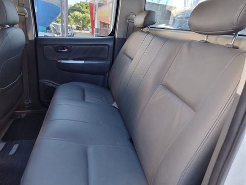 Toyota Hilux CD SRV D4-D 4x4 3.0 TDI Diesel Aut