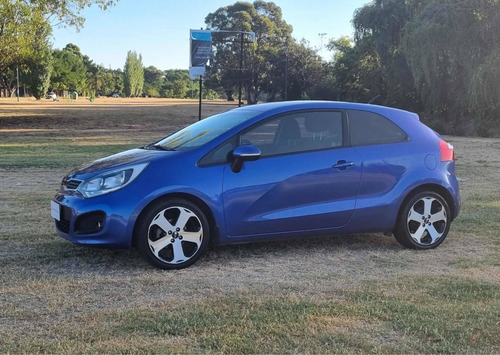 Imagen 7 de 11 de Kia Rio 2015 1.4 Ex 109cv 6mt