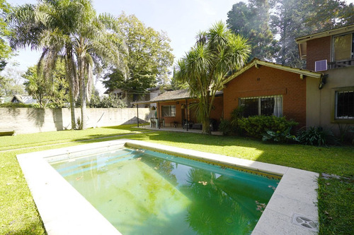 Imagen 11 de 28 de Venta De Casa 4 Amb. Con Pileta, Parque Leloir, Ituzaingo
