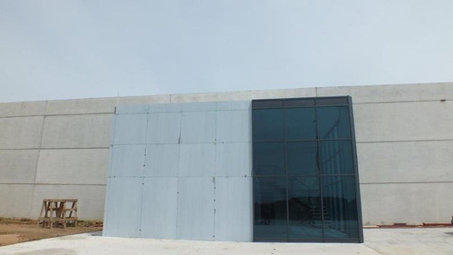 Imagen 4 de 21 de Galpón 1400 M2 Cubiertos En Maldonado (uruguay)