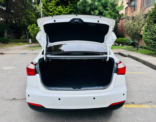 Kia CERATO PRO 1.6l