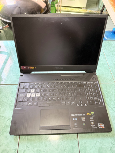 Asus Tuf Gaming A15 / 15.6' / Ryzen 5 Usado Negro (Usado)