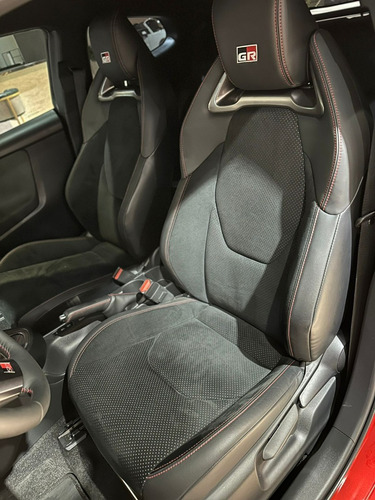 Imagen 10 de 16 de Toyota Yaris Gr Four