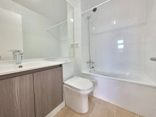 1335 - Diagonal Laguna 1, N°4401, Depto. 406, Cond. Vista Co