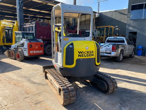 Imagem 9 de 15 de Mini Escavadeira Wacker Neuson 28z3 Ano 2013