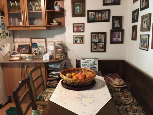Muy Linda Casa Con Espectacular Terreno De 6000 Mts2 Parquizados!