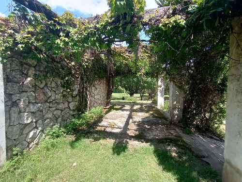 Casa Vendo Villa Giardino 4 Dor 7180 M2 Terreno