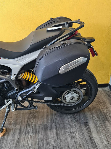 Imagen 6 de 10 de Ducati Hyperstrada