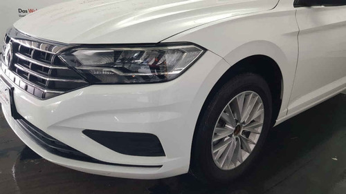 Imagen 7 de 15 de Volkswagen Jetta 2019 4p Comfortline L4/1.4/t Man