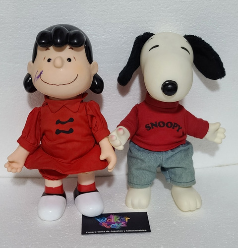 Snoopy  Y Lucy  Peanuts  Vintage