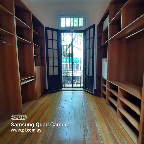 Venta Casa De Altos En El Centro De 3 O 4 Dormitorios
