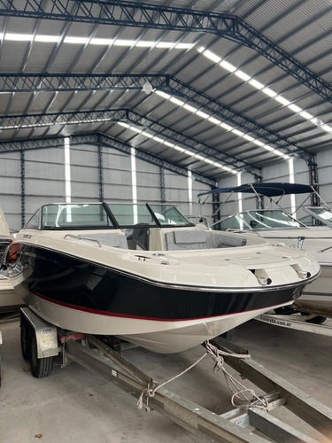 Bermuda Discovery 230
