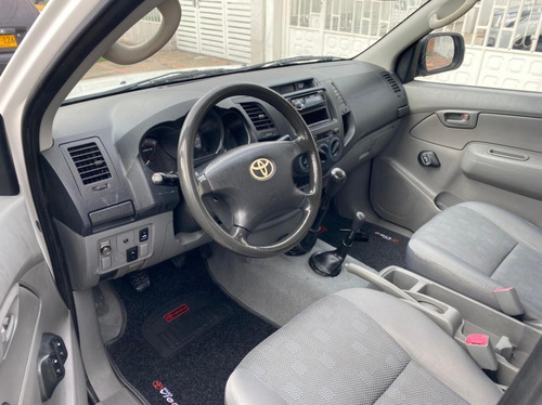 Toyota Hilux 4x4 2500cc Tdi Mt Aa Ab Abs Dh Fe