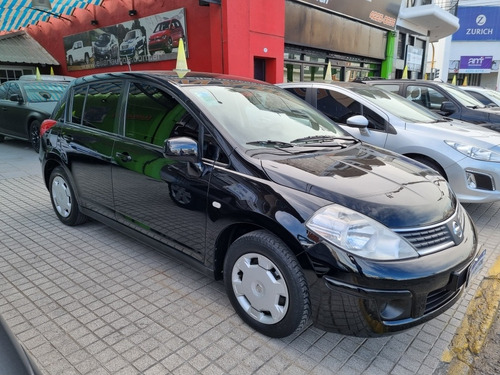 Imagen 11 de 13 de Nissan Tiida 2008 1.8 Visia