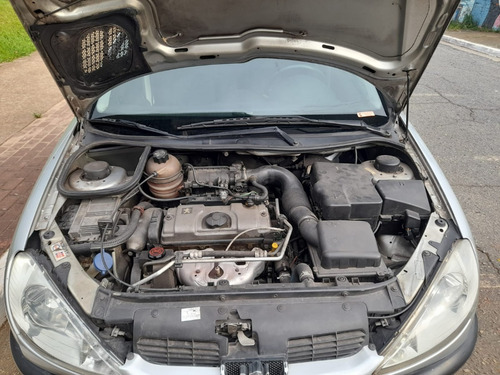 Imagem 9 de 13 de Peugeot 206 1.4 2004